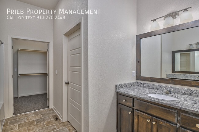 Building Photo - 8845 Findley St