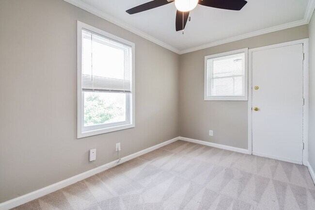 Building Photo - 401 Angier Ave NE