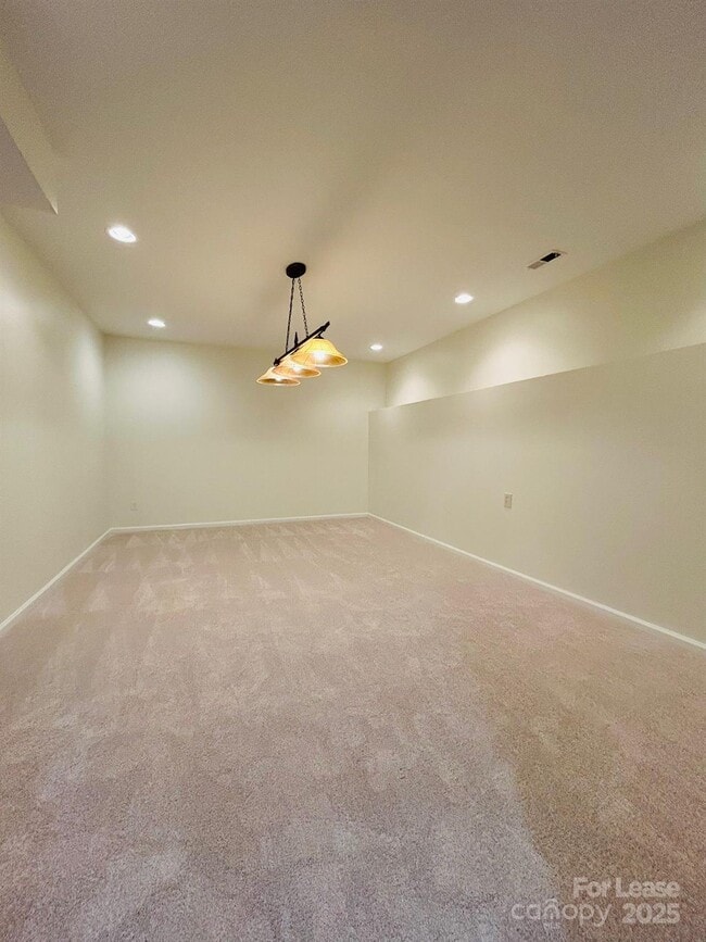 Building Photo - 1916 Seefin Ct