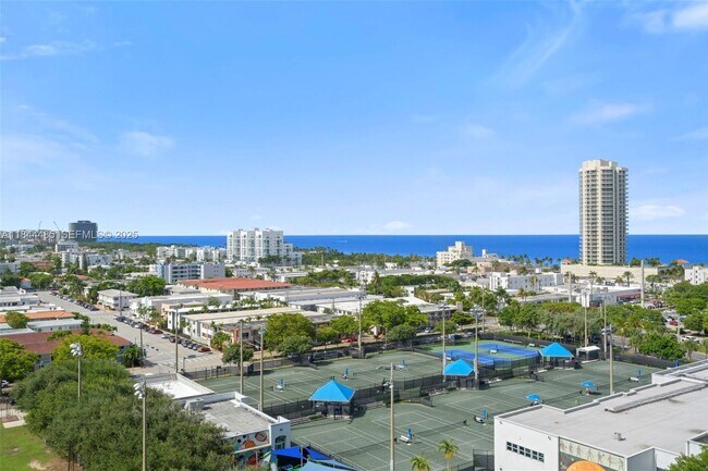 Building Photo - 580 72nd St