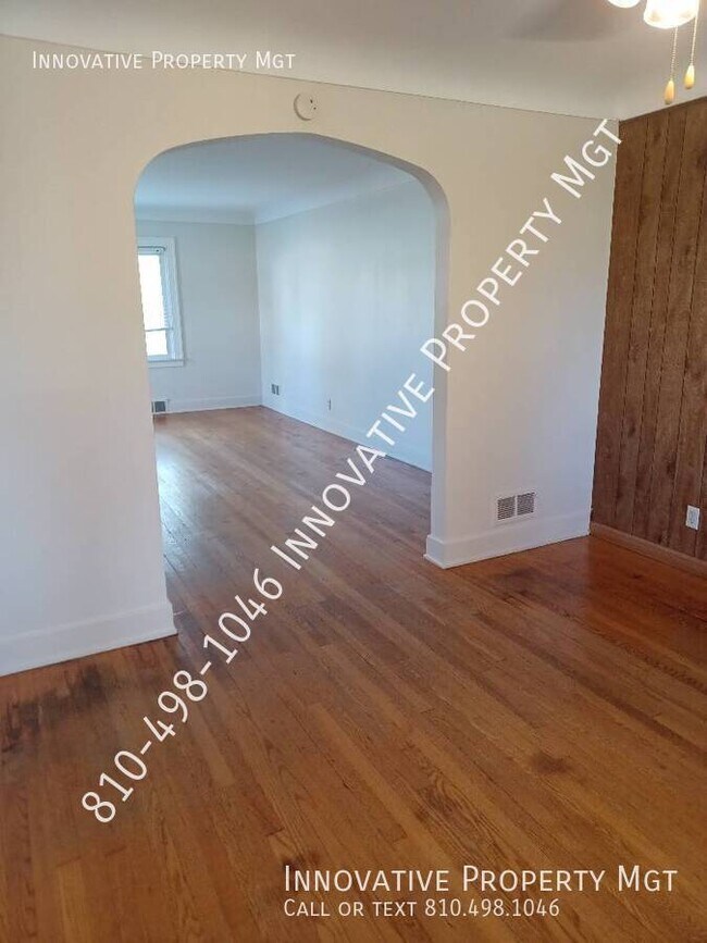 Building Photo - 5288 Richfield-