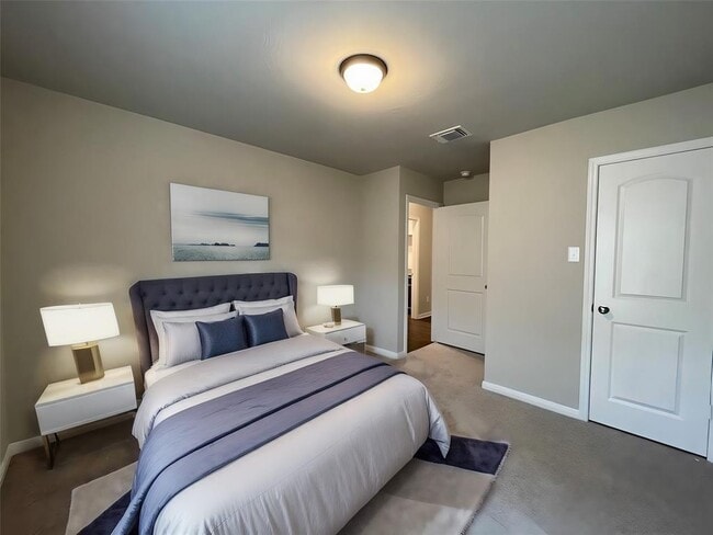 Building Photo - 7519 Broadmoor Cv