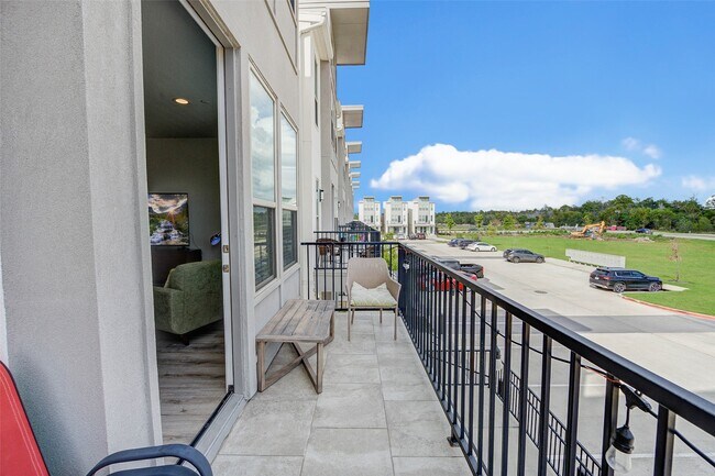 Building Photo - 18732 Centro Main St