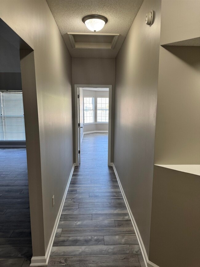 Building Photo - 5417 Eagle Bead Cove