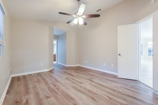 Building Photo - 378 Bahia Cir