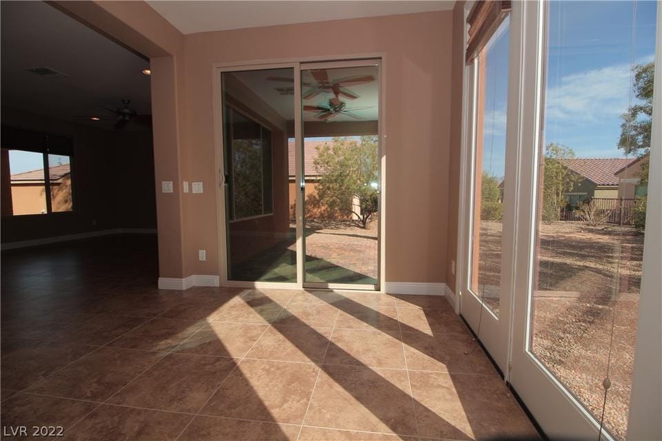 Building Photo - 1546 Campfire Ln