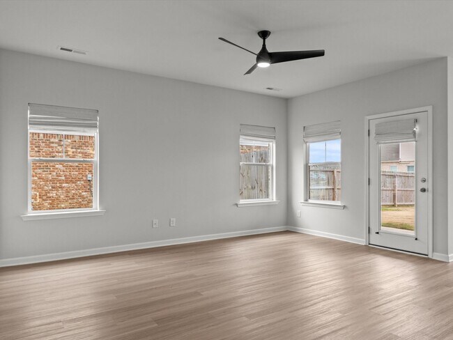 Building Photo - Like-New 3BR Home in Brookhill Landing Near Downtown Athens & I-65