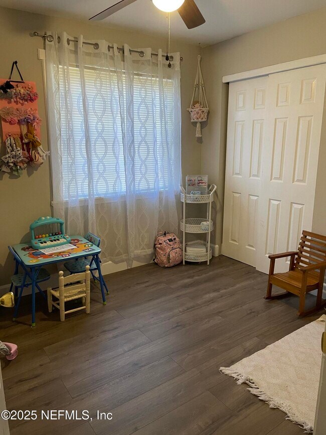 Building Photo - 2619 Bywood Rd