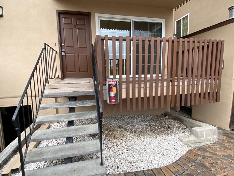 Building Photo - 2066 Fruitdale Ave