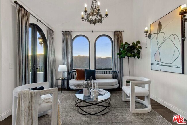 Building Photo - 16866 Charmel Ln