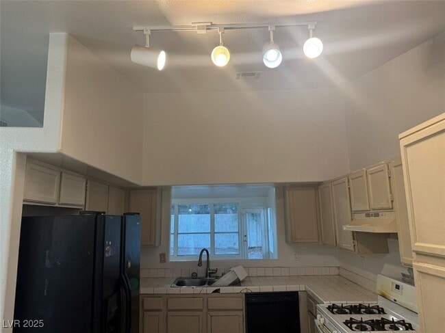 Building Photo - 3621 Covewick Dr