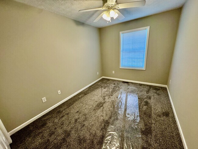 Building Photo - 2597 S Delila Star Dr