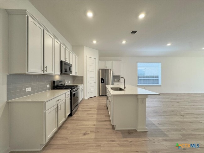 Building Photo - 2109 Gabriels Horn Rd