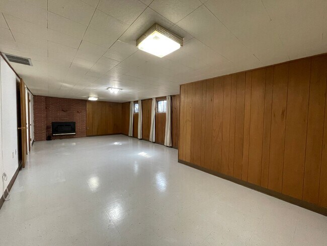 Building Photo - ***Coming Soon Mid July***Beautiful Northwest Rancher
