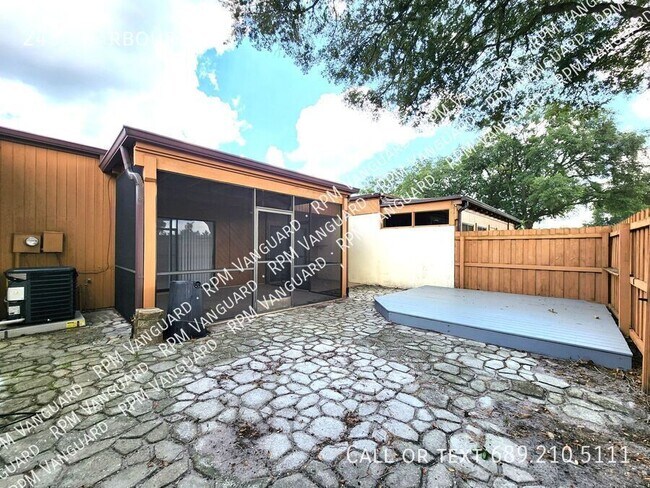 Building Photo - 2450 Harbour Way