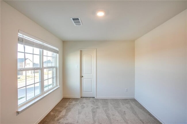 Building Photo - 19024 Quiet Range Dr