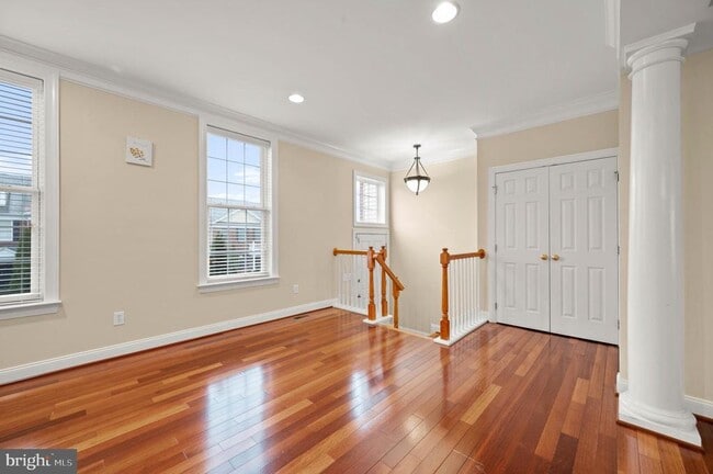 Primary Photo - 3133 E Brighton St
