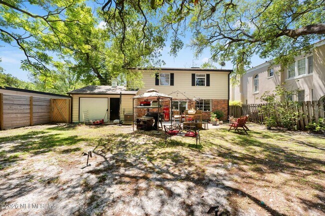Building Photo - 4339 Genoa Ave