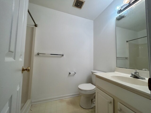 Building Photo - 1034 Ivy Glen Dr