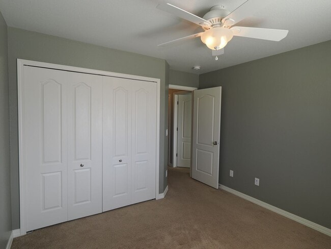 Building Photo - 5 Bedroom Home with AC in Cordera!