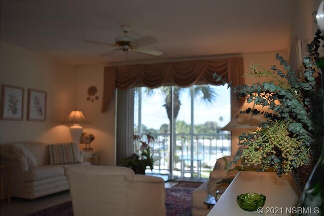 Building Photo - 325 N Causeway-
