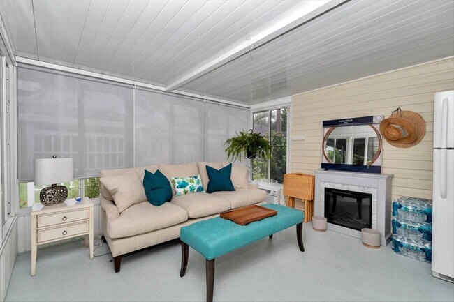 Building Photo - 5839 SW 59th St