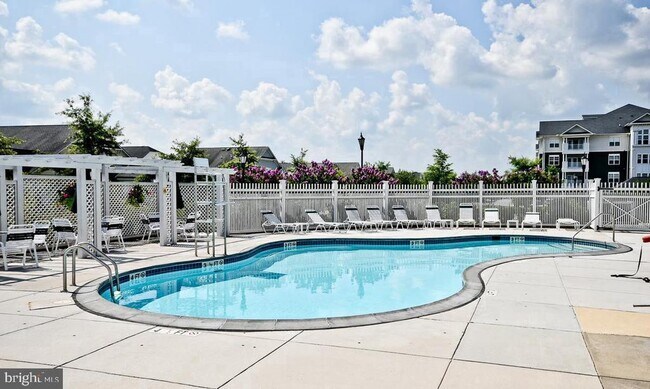 Building Photo - 13901 Belle Chasse Blvd