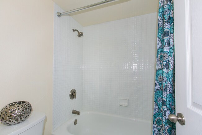 Building Photo - 98-351-351 Koauka Loop