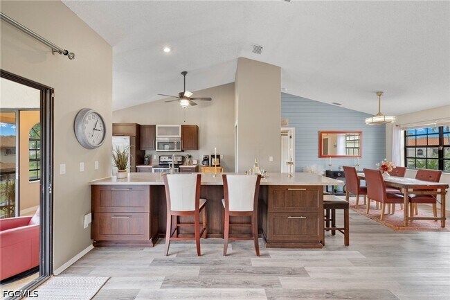 Building Photo - 9597 Halyards Ct