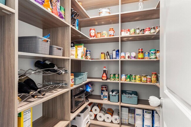 Building Photo - 5042 Mill Creek Rd