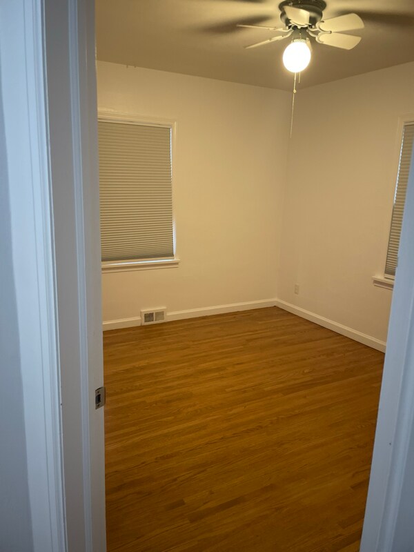 Building Photo - 2109 4th Ave N