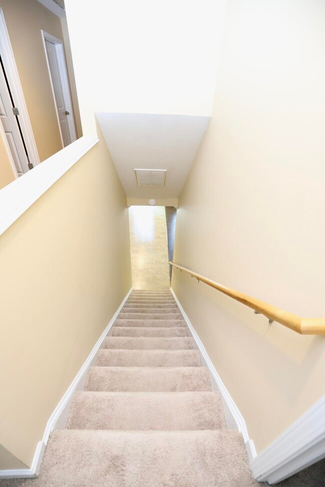 Building Photo - 1761 Nicholas Dr