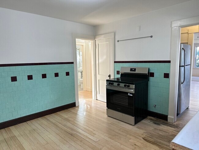 Building Photo - 86 Fairmont St