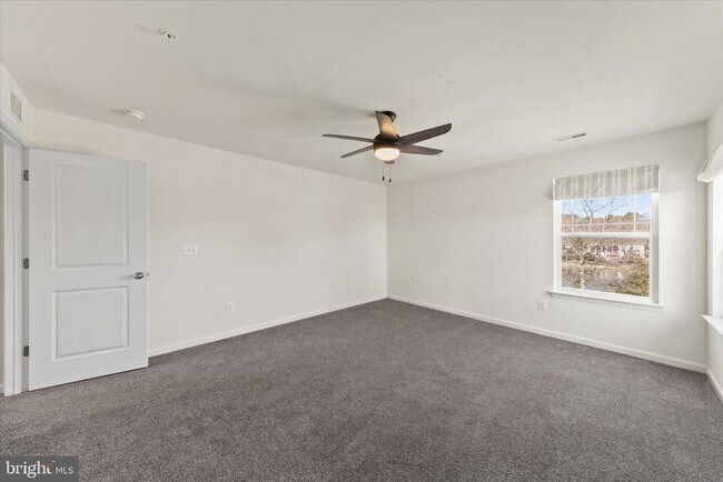 Building Photo - 5559 Trafalgar Cir