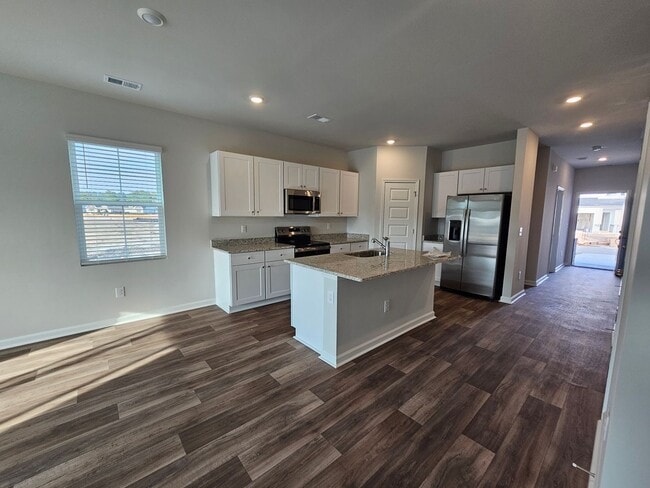 Building Photo - Brunswick Plantation- The Hamptons