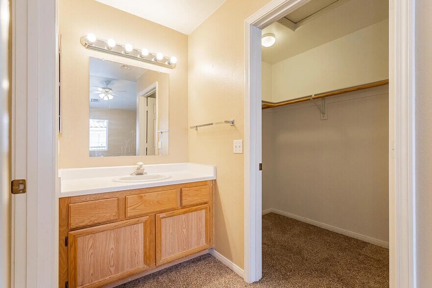 Building Photo - 1888 Big Horn St