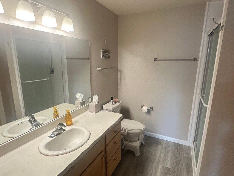 Building Photo - 3510 S Toldt Cir