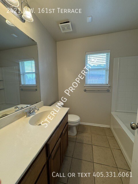Building Photo - 2421 NW 161st Terrace