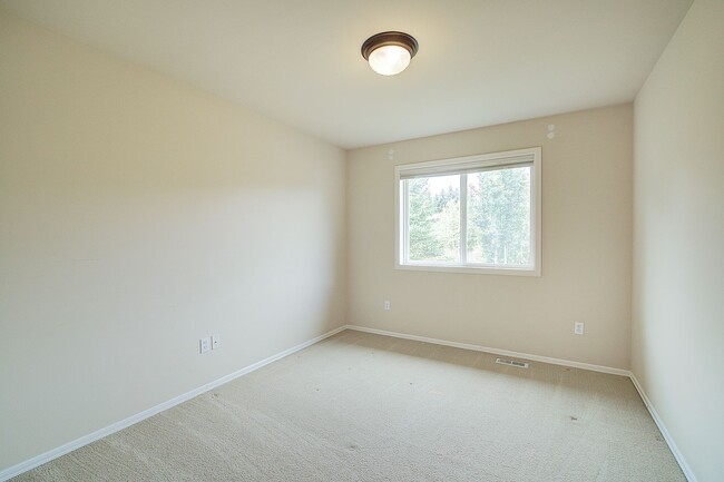 Building Photo - 4bd/2.5ba Lynnwood House