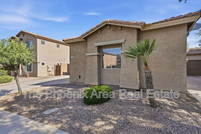 Building Photo - 554 E San Carlos Way
