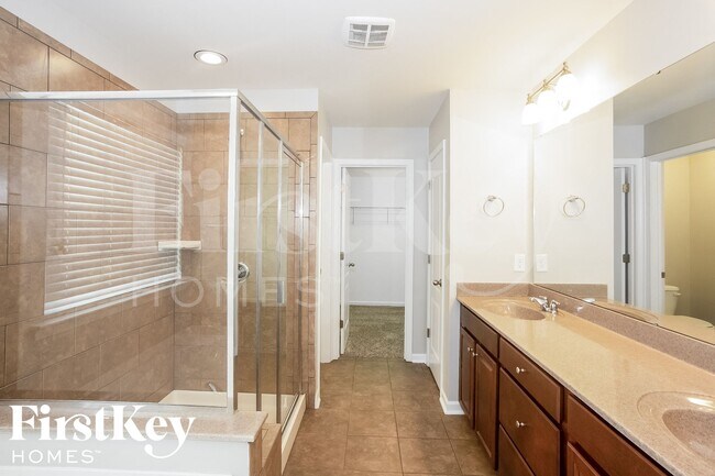 Building Photo - 156 Blossom Ridge Dr