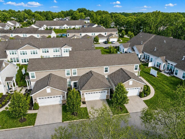 Building Photo - 3818 Rennes Dr