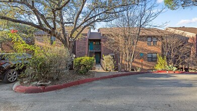 Building Photo - Spyglass Hill