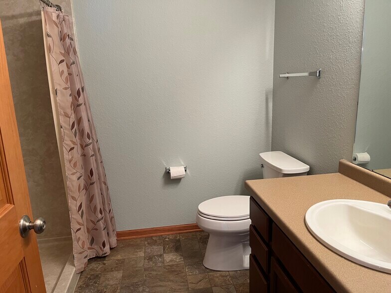 Building Photo - W1158 Meadowsweet Pass