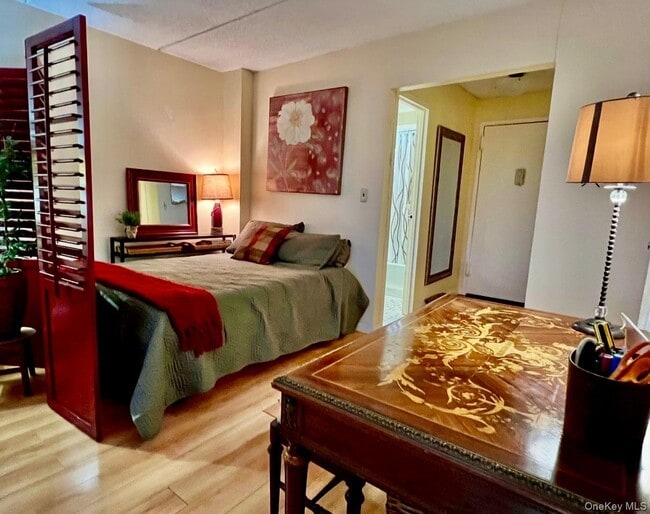 Building Photo - 1 David Ln