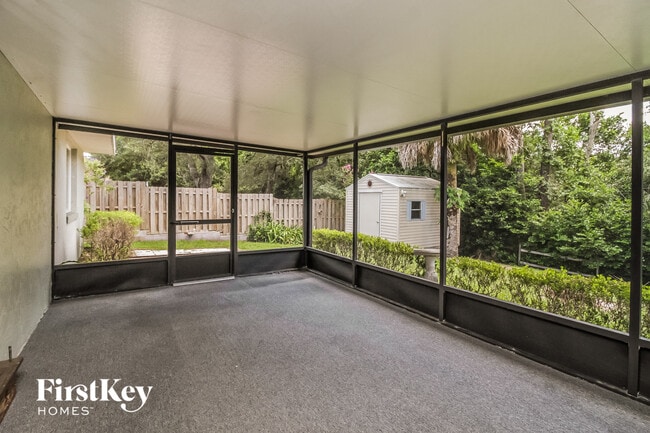 Building Photo - 1811 E Cooper Dr