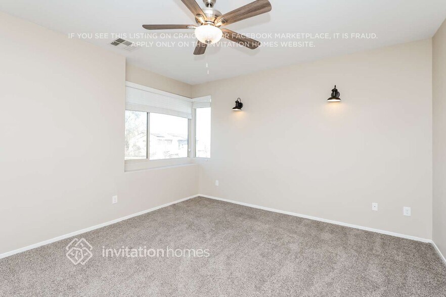 Building Photo - 398 Gracious Wy