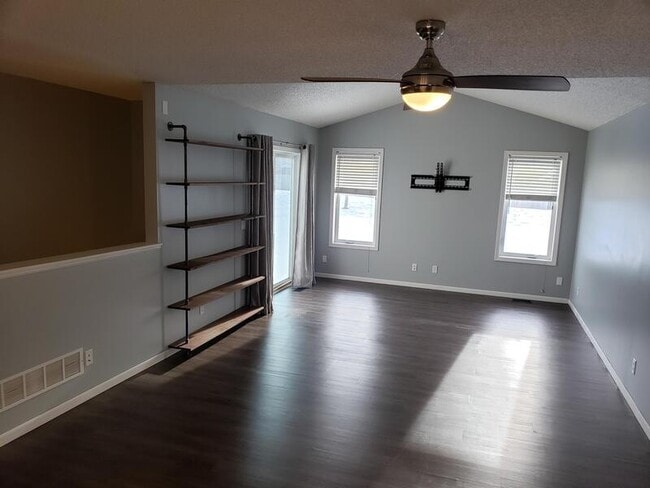 Building Photo - 10515 64th Ln NE