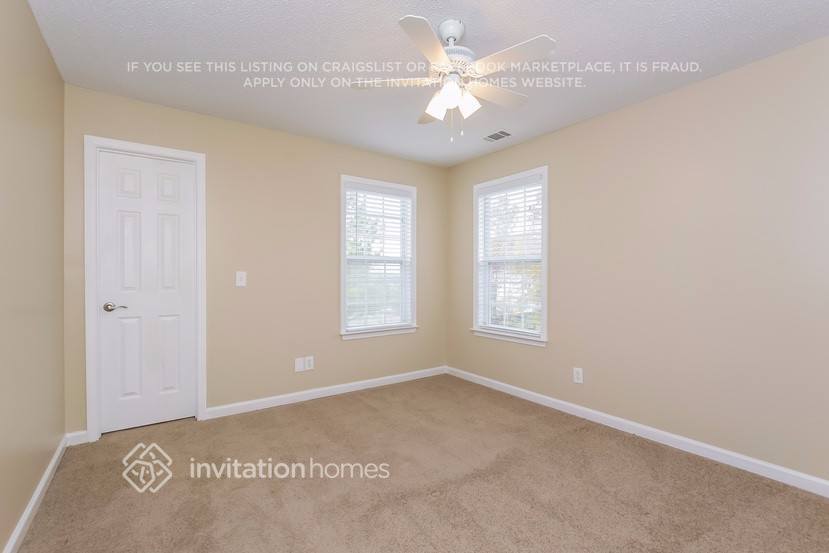 Building Photo - 255 Trotter Wy