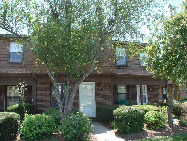 Building Photo - 441 Colleen Dr